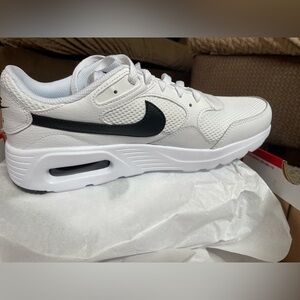 Woman’s Nike Air Max Sc